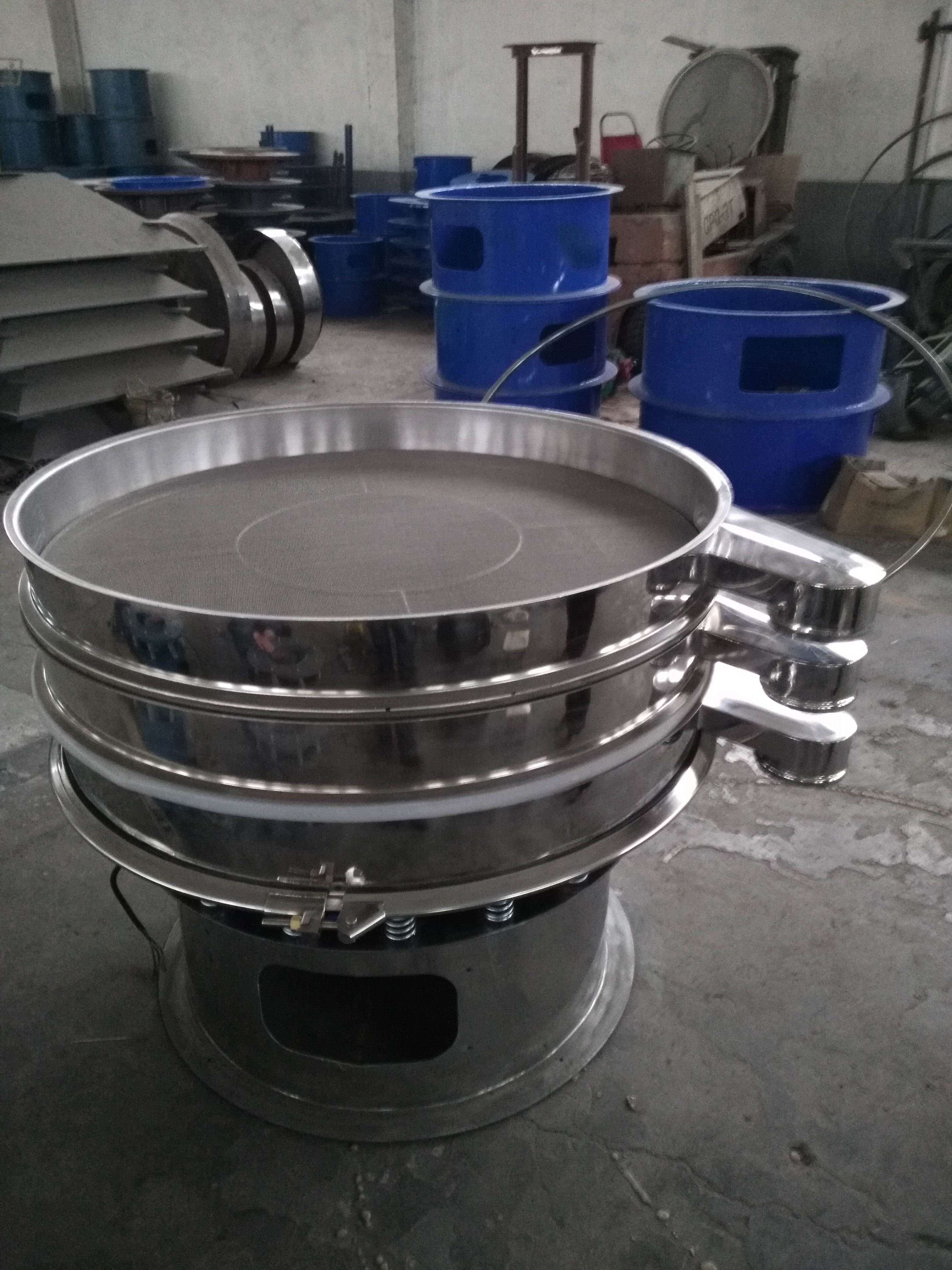 米粉振動(dòng)篩的工作原理和特點(diǎn)有哪些？